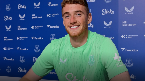 金股配资网 官方：埃弗顿签下伯恩茅斯门将特拉弗斯，双方签约4年