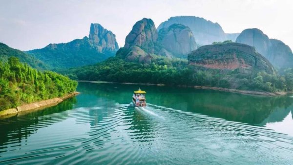 中股网 撕碎网红滤镜，这座景区凭什么成为文旅圈的 “清流样本”?